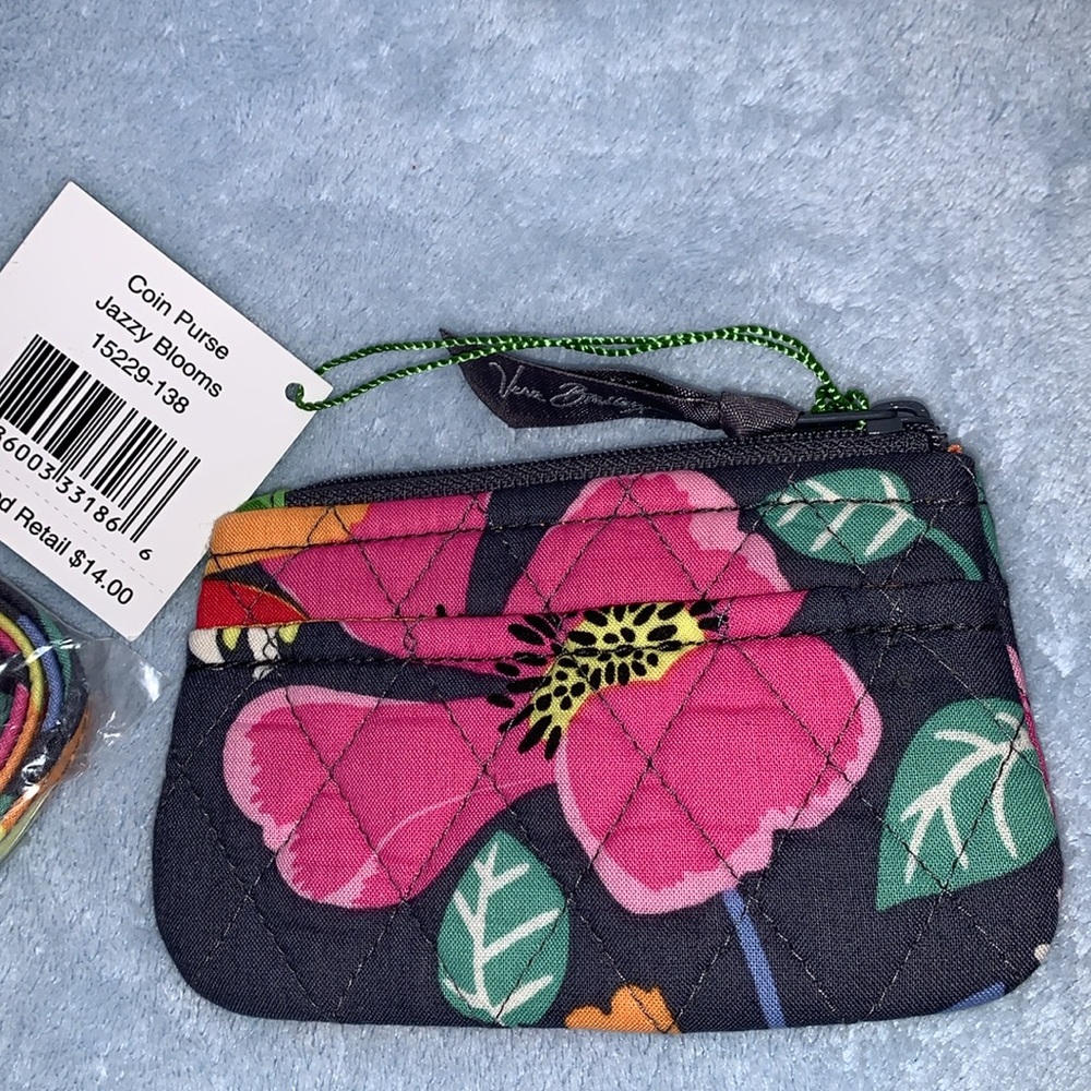 Vera Bradley new coin purse in glasses lanyard. - Picture 2 of 2